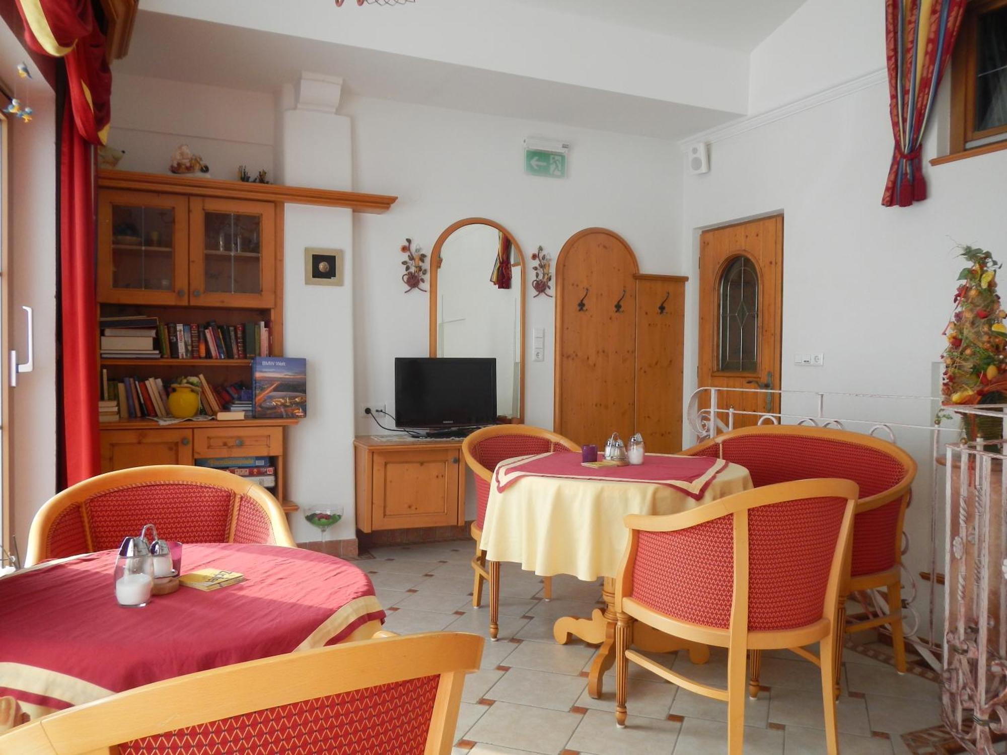 Hotel Landhaus Marchfeld Oberau Luaran gambar